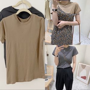 Gray and Camel T-shirt bundle
Elasticity